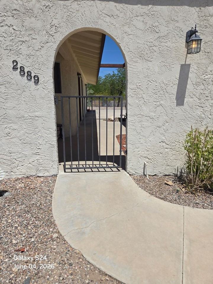 2889 Hidden Valley Dr - Photo 2 of 20