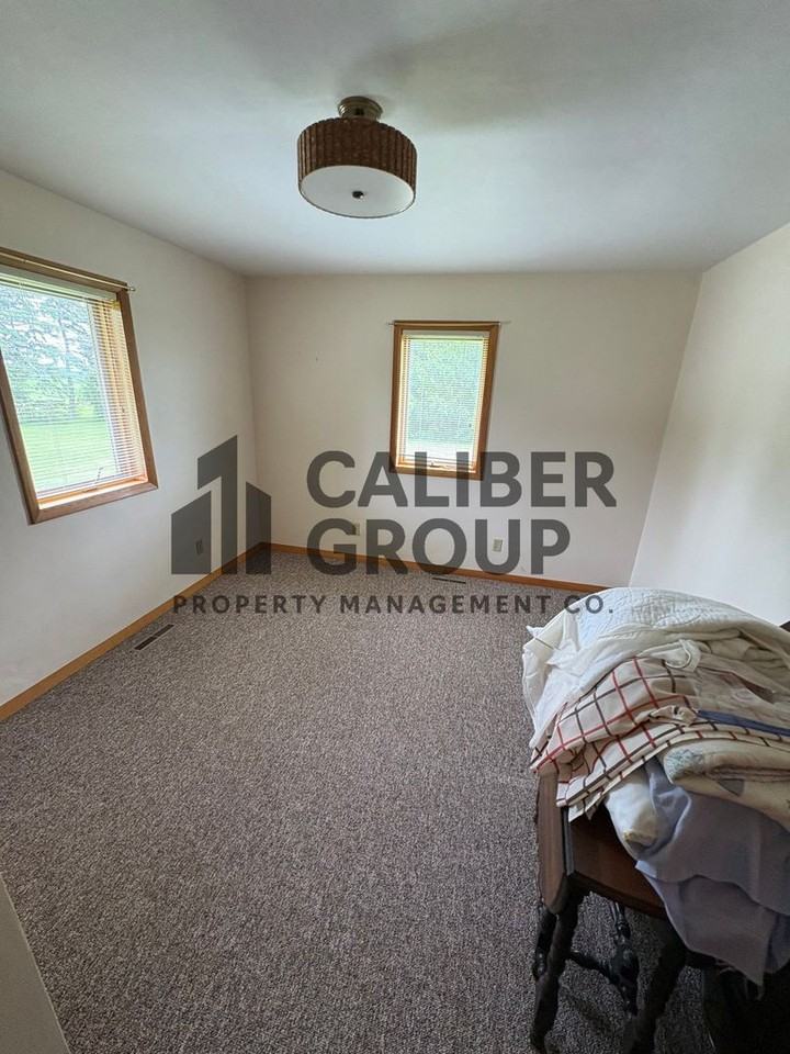 32506 320th St - Photo 4 of 11