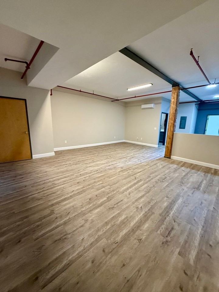 70 Webster St - Photo 3 of 9