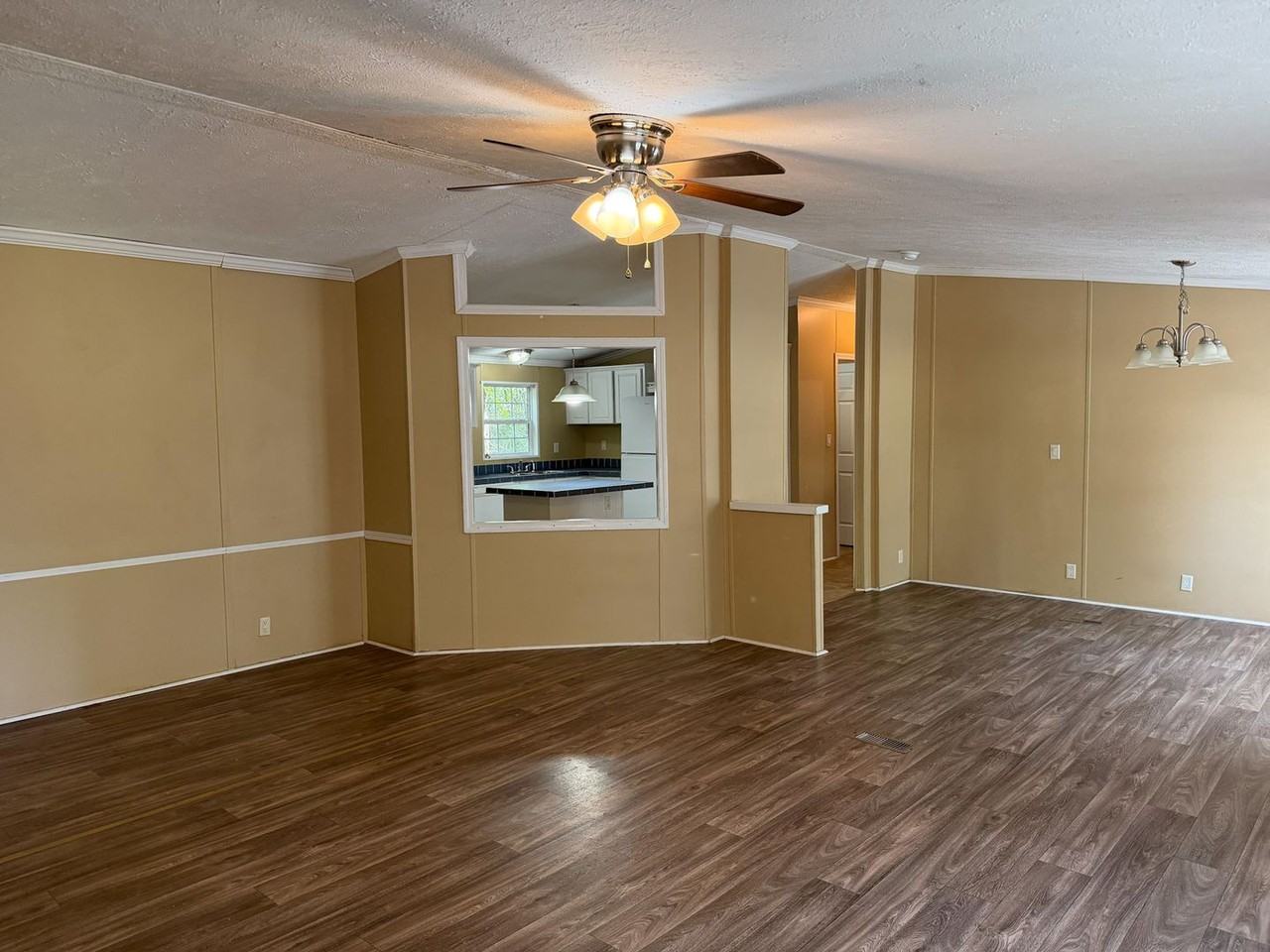 5066 Keyser Mill Rd - Photo 2 of 12