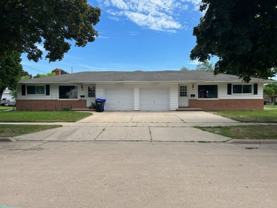 6-10 Woodmere Ct. - Photo 1 of 1
