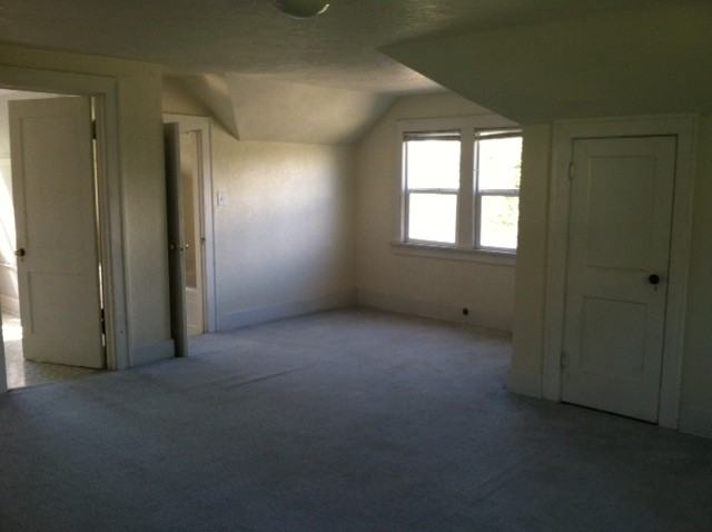 2209 Agate St - Photo 2 of 9