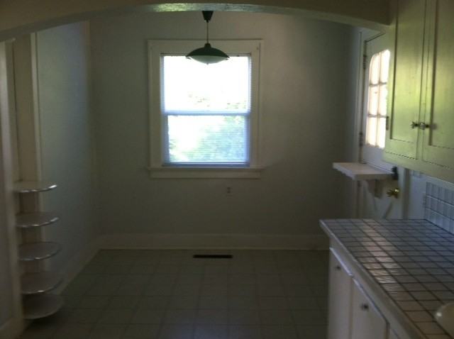 2209 Agate St - Photo 3 of 9