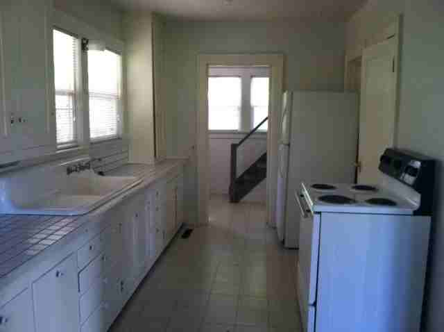 2209 Agate St - Photo 6 of 9