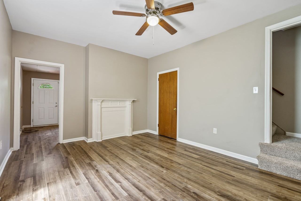 1231 Adon St - Photo 4 of 13