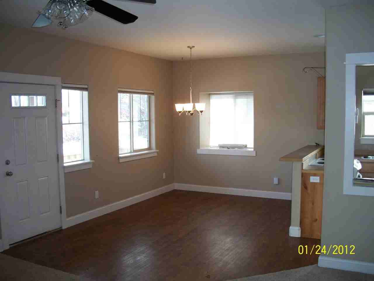 611 N 15th Ave - Photo 2 of 31