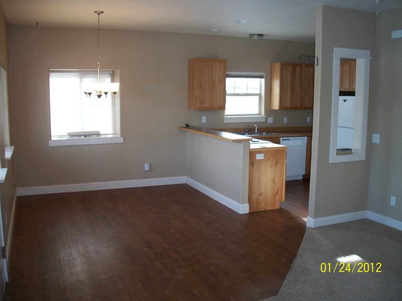 611 N 15th Ave - Photo 3 of 31