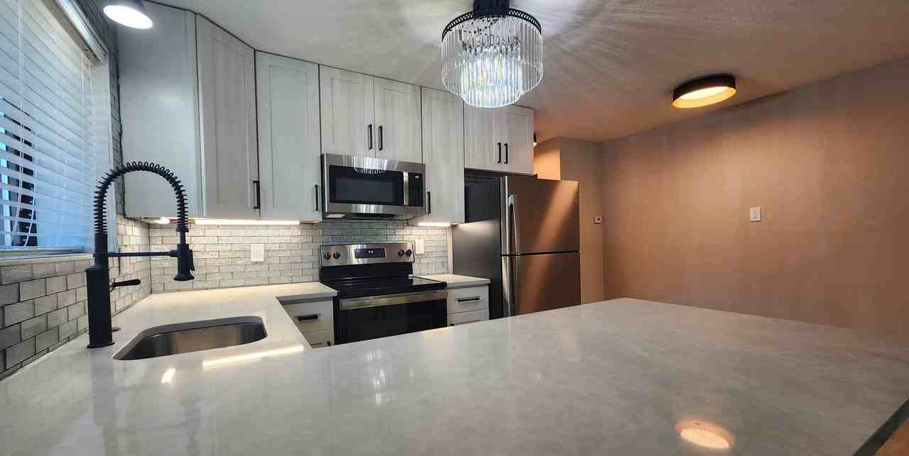 6266 Nottingham Avenue - Photo 3 of 12