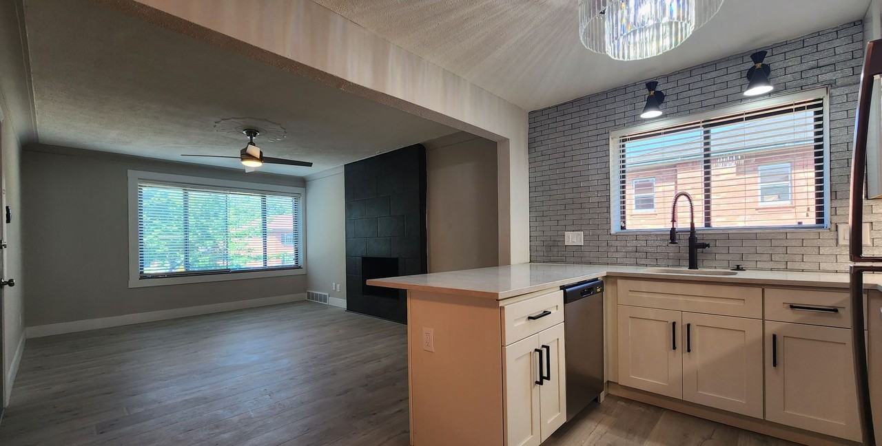 6266 Nottingham Avenue - Photo 4 of 12