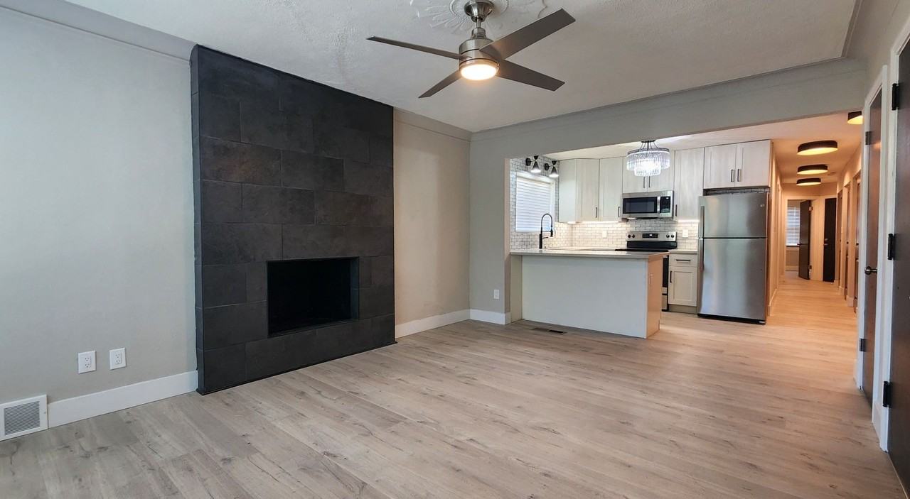 6266 Nottingham Avenue - Photo 5 of 12