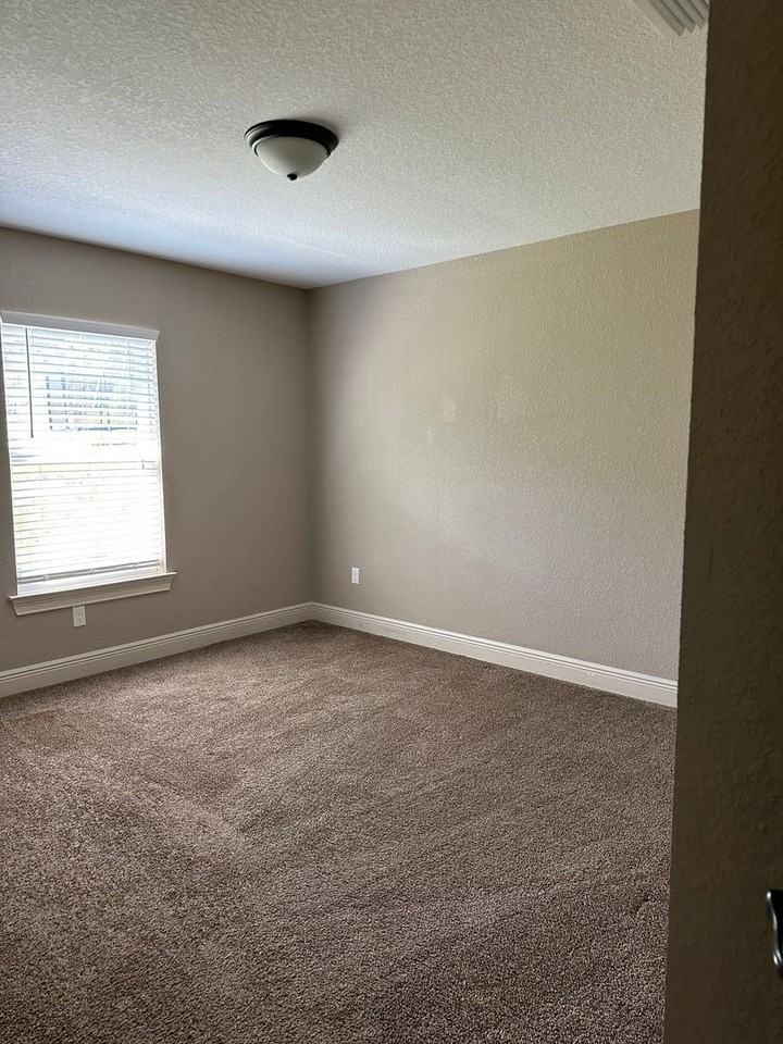 16736 Sw 21st Terrace Rd - Photo 3 of 14