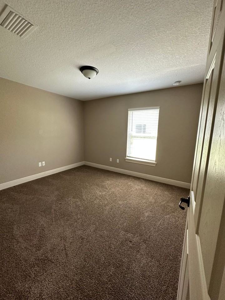 16736 Sw 21st Terrace Rd - Photo 5 of 14