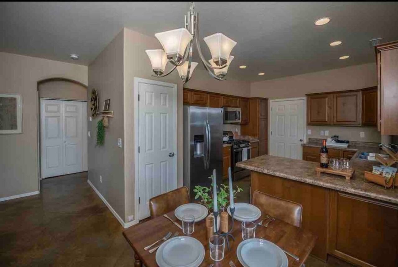 5465 E Onyx Dr - Photo 3 of 12