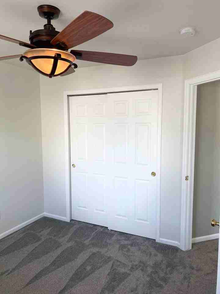 14215 White Peak Dr - Photo 3 of 26