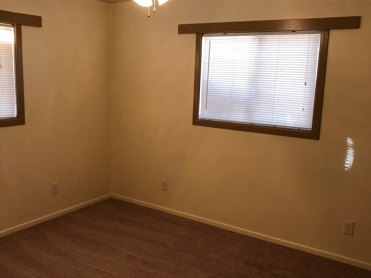 707 S Norma St - Photo 4 of 8
