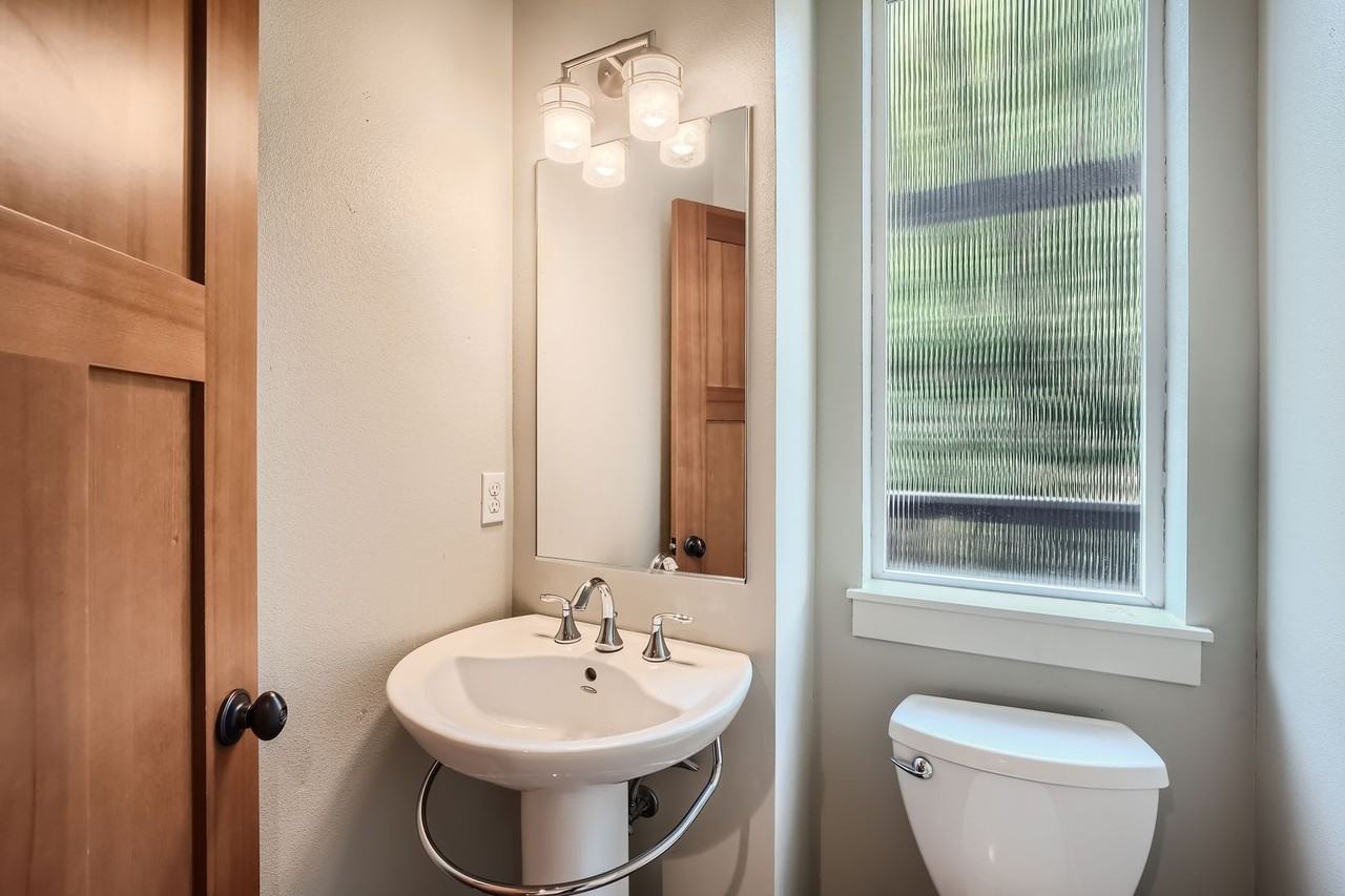 17827 Ne 95th Ct - Photo 3 of 10