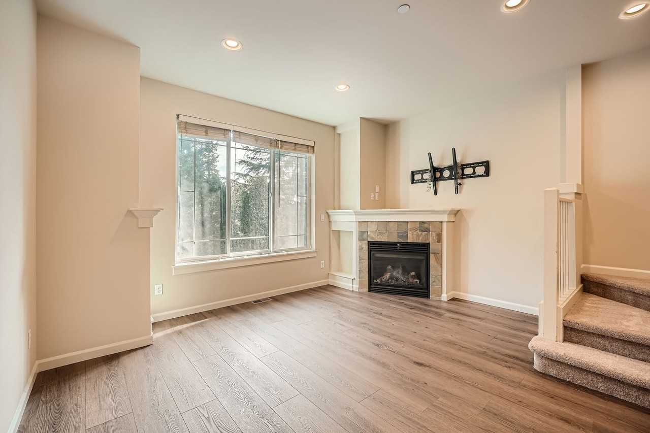 17827 Ne 95th Ct - Photo 4 of 10