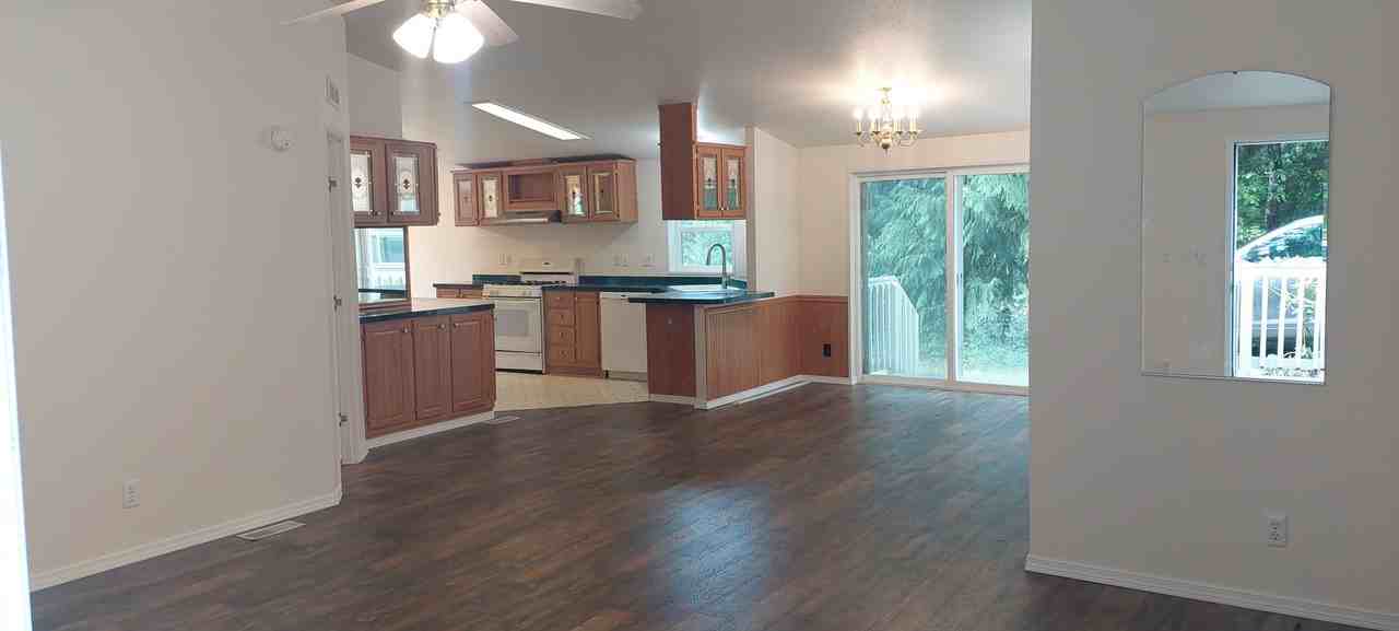 6740 Greystone Ln - Photo 4 of 33