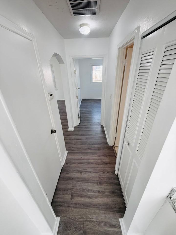 184 Mills Dr - Photo 7 of 25