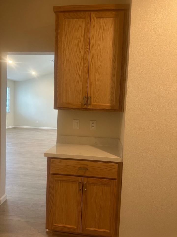 660 Fox Pointe Rd - Photo 6 of 14
