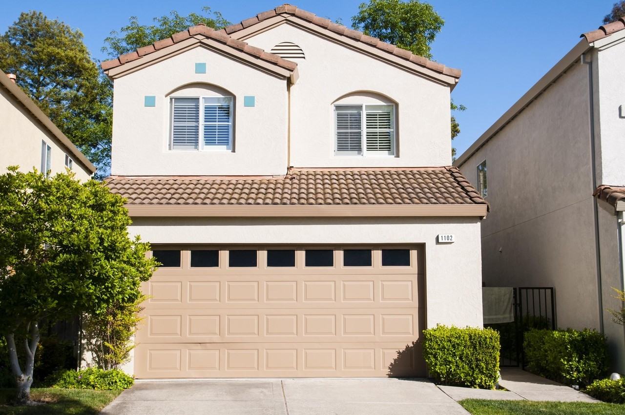 1102 Vista Pointe Cir - Photo 2 of 16