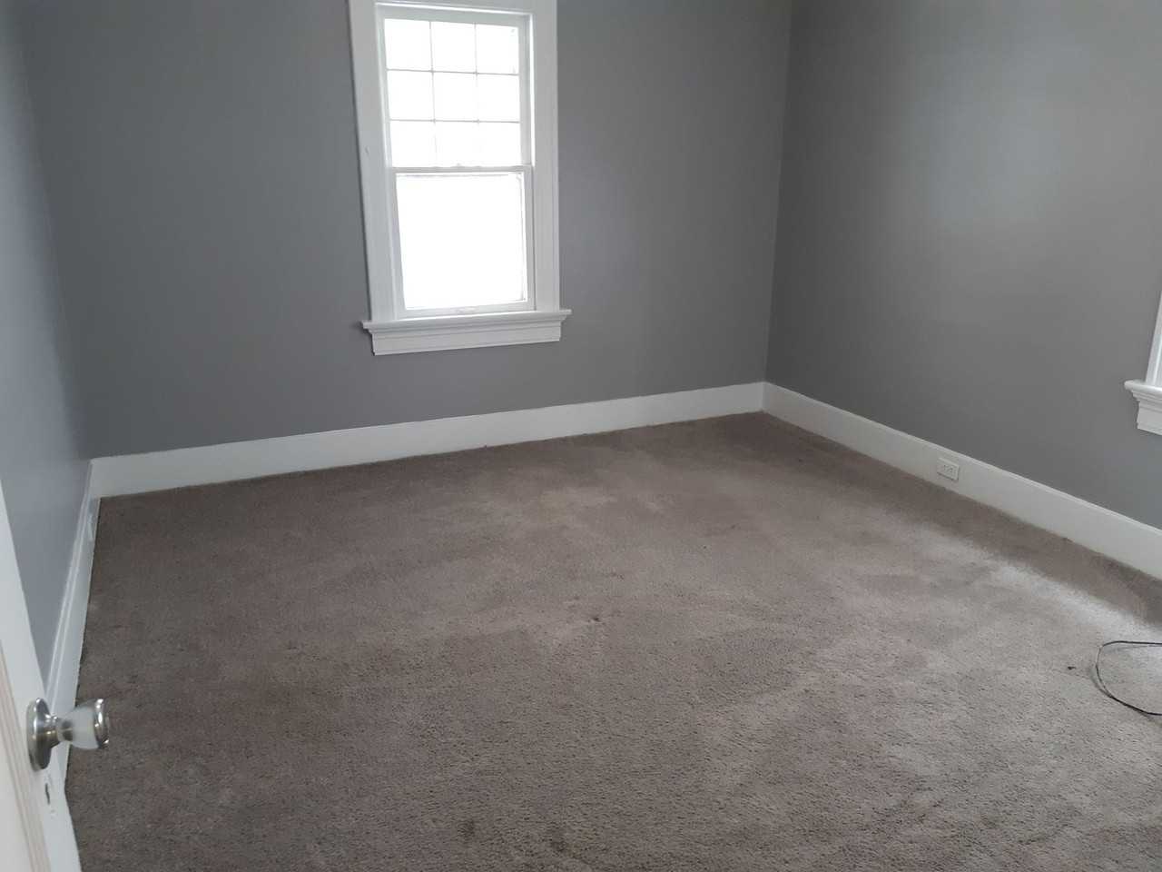 220 Fernwood Ave - Photo 3 of 16