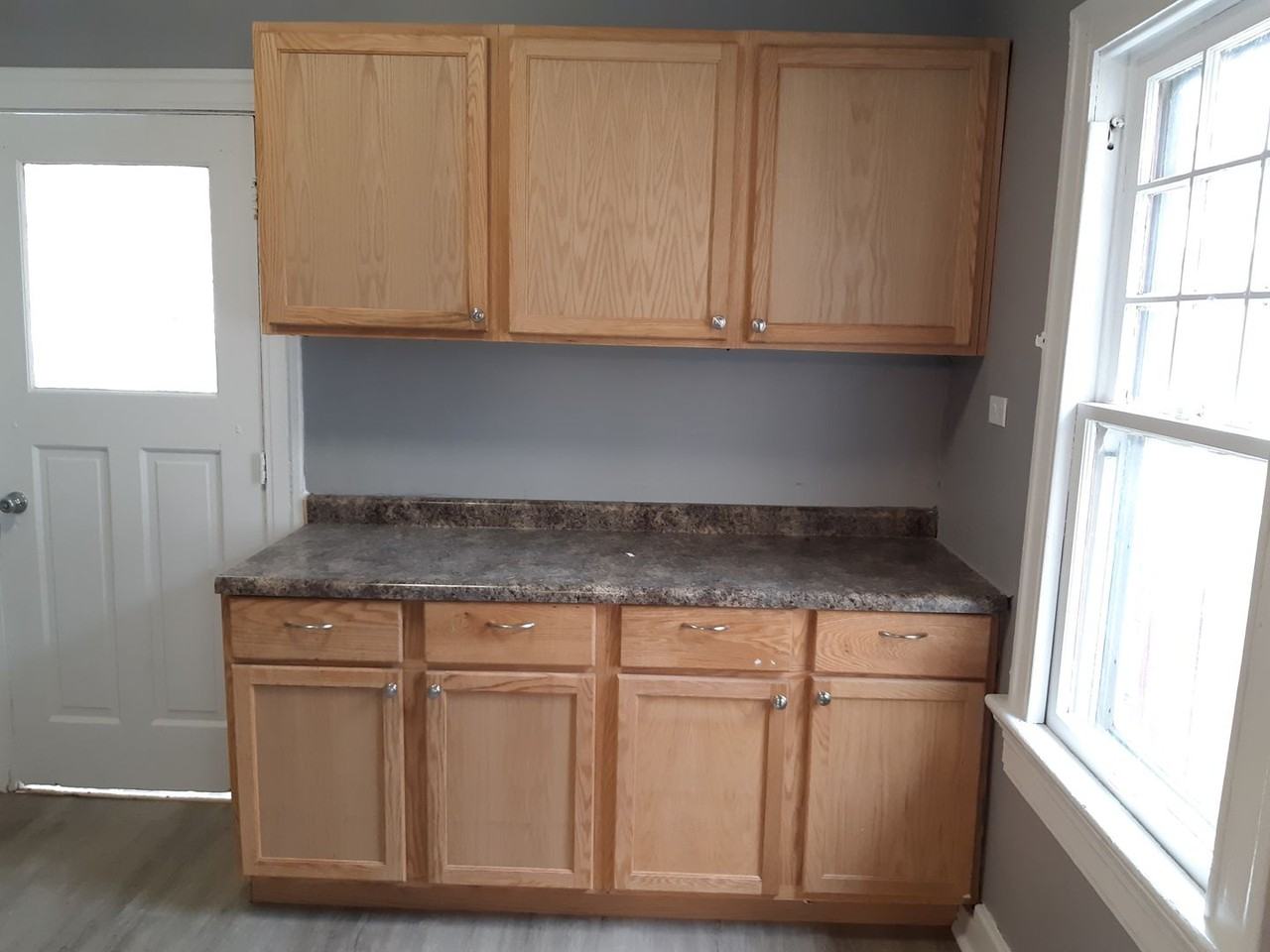 220 Fernwood Ave - Photo 5 of 16