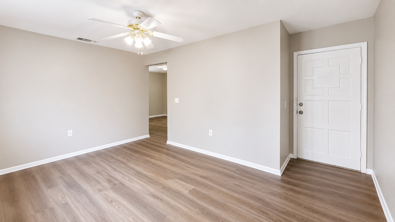 11906 Las Vegas St - Photo 4 of 18