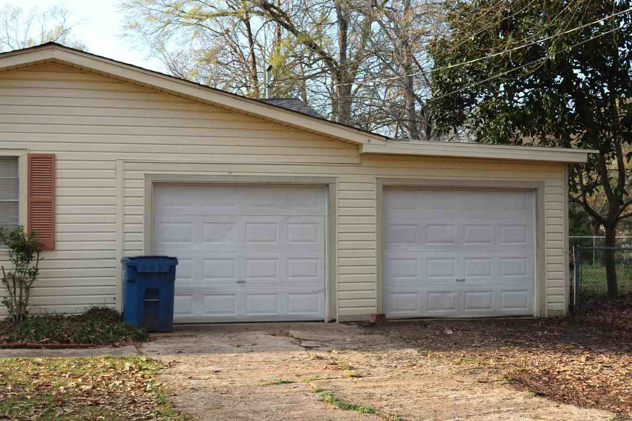 308 W Warriner Ave - Photo 2 of 27
