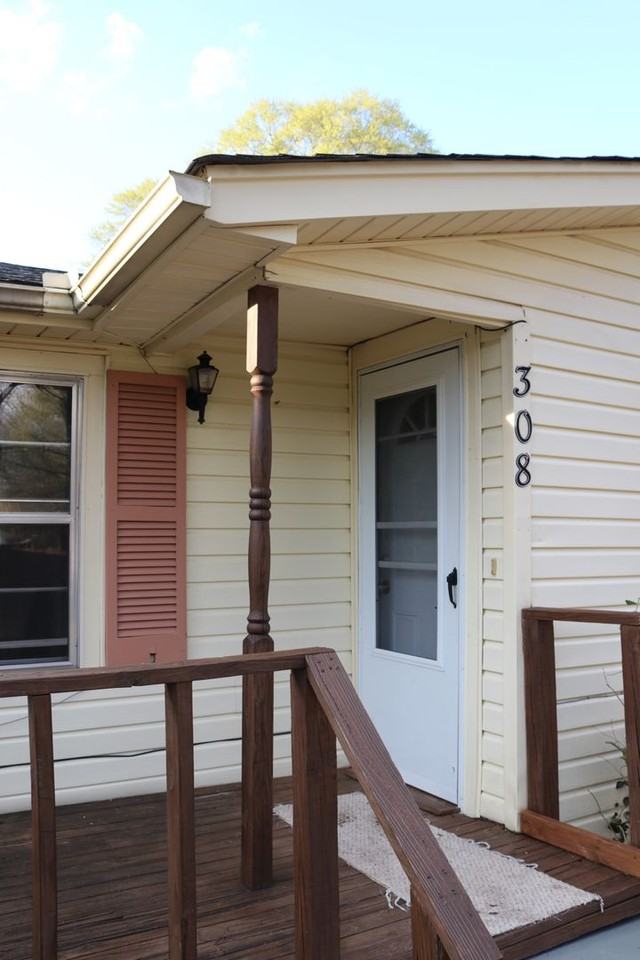 308 W Warriner Ave - Photo 3 of 27