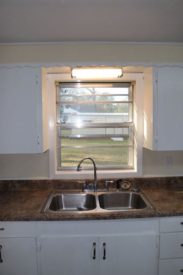 308 W Warriner Ave - Photo 6 of 27