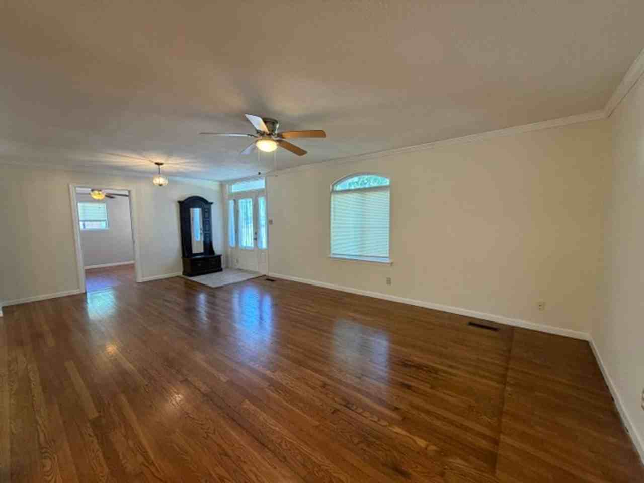 3109 Peerless Rd Nw - Photo 3 of 18
