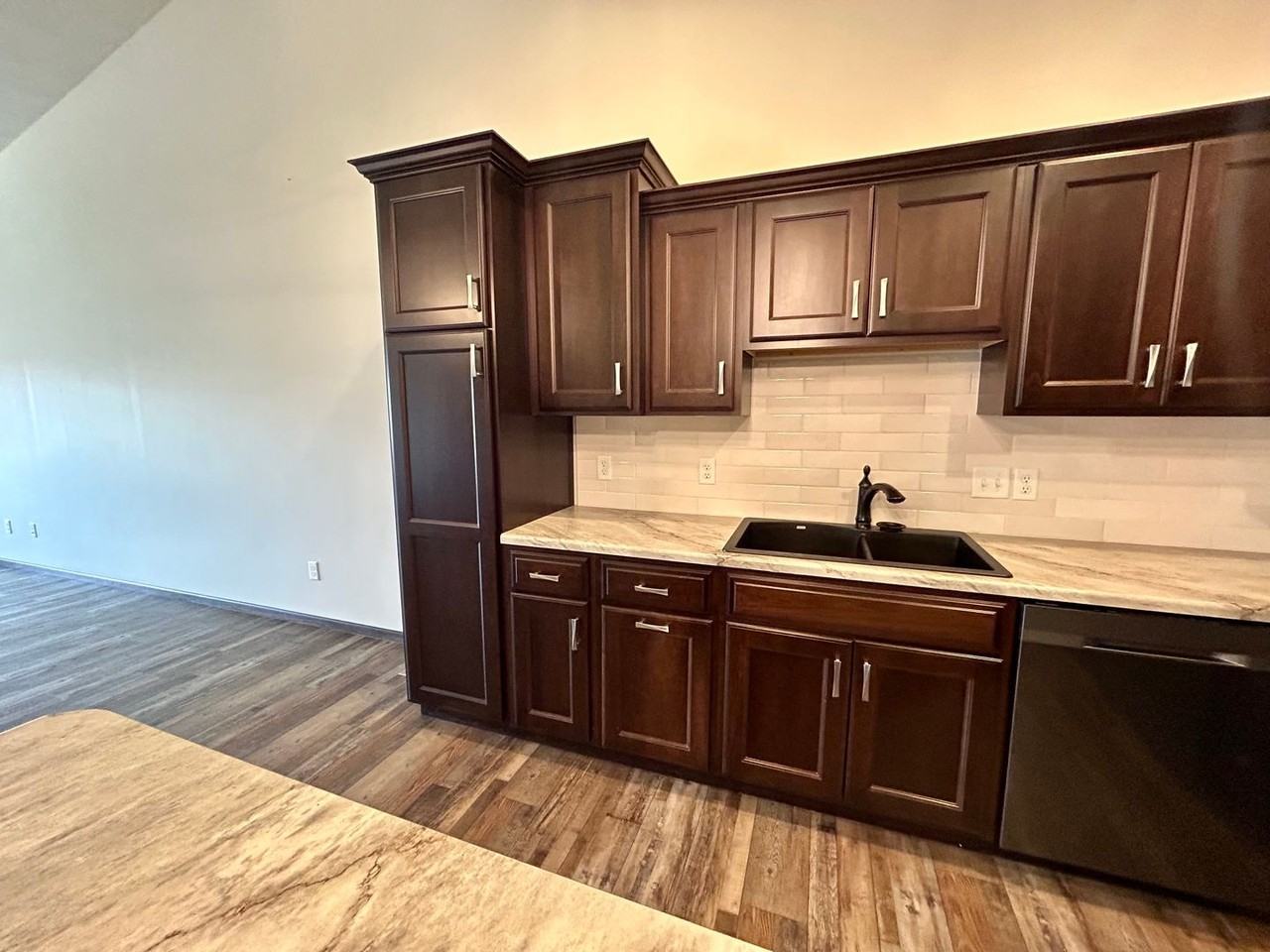 5607 S Westwind Ave - Photo 7 of 36