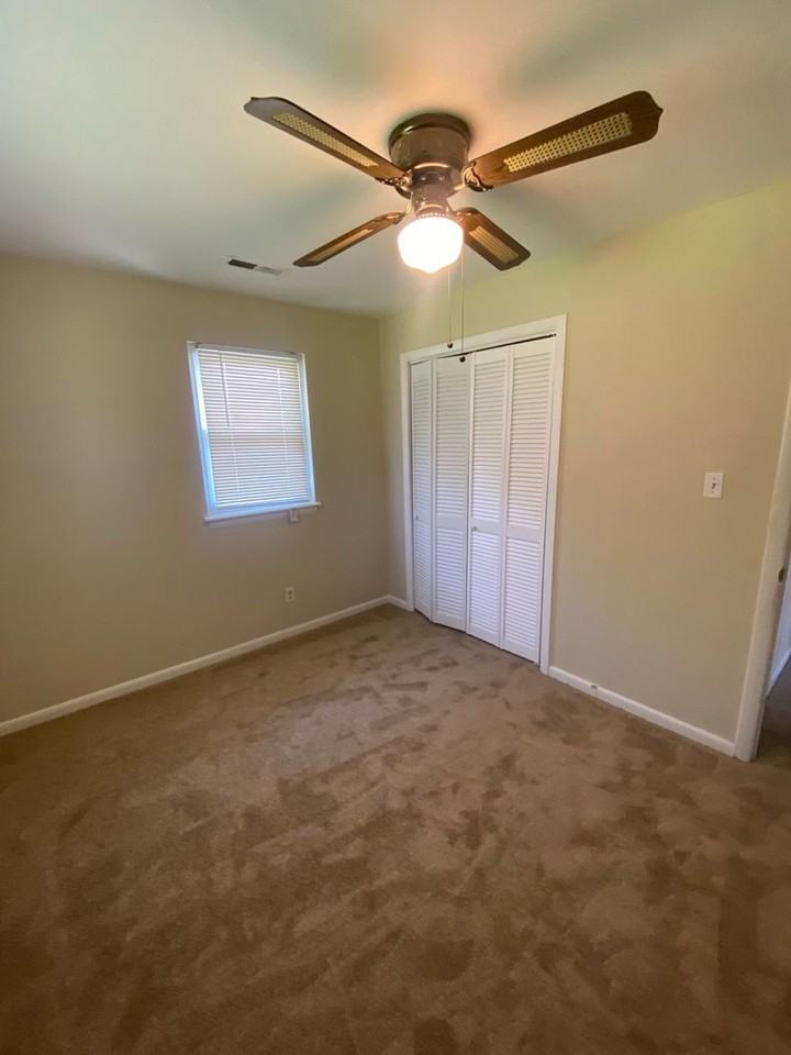 1676 Da Vinci Dr - Photo 5 of 9