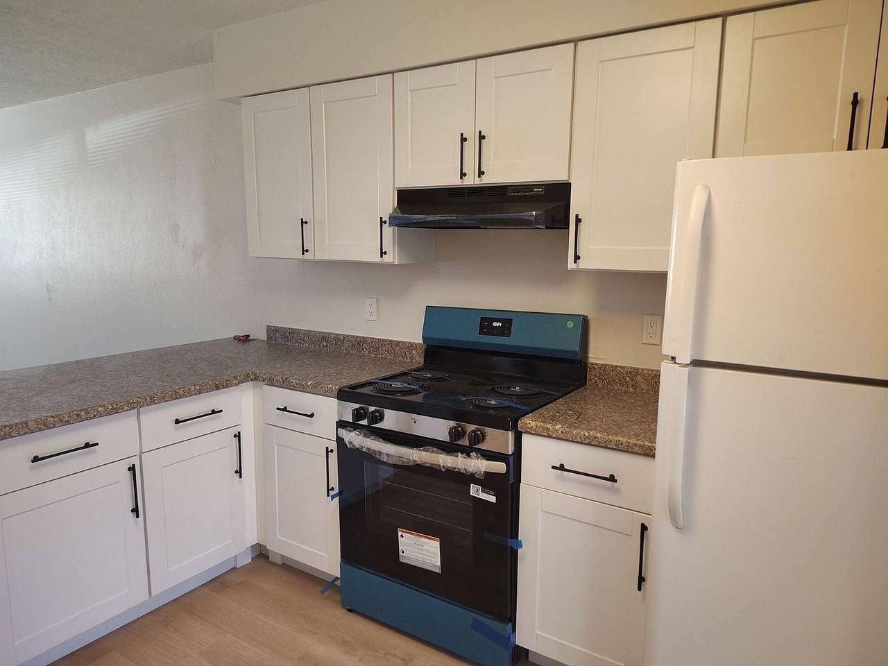 1415 Chelwood Park Blvd Ne #A - Photo 5 of 11