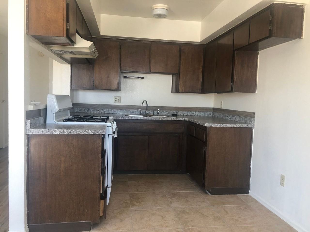 2572 W Main St - Photo 6 of 16