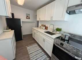 Must-see Updated Vintage-Style Studio at 1245 N Laurel Ave, West Hollywood, CA 90046 - Photo 1 of 1