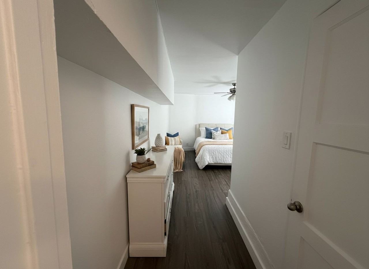 Must-see Updated Vintage-Style Studio at 1245 N Laurel Ave, West Hollywood, CA 90046 - Photo 2 of 8