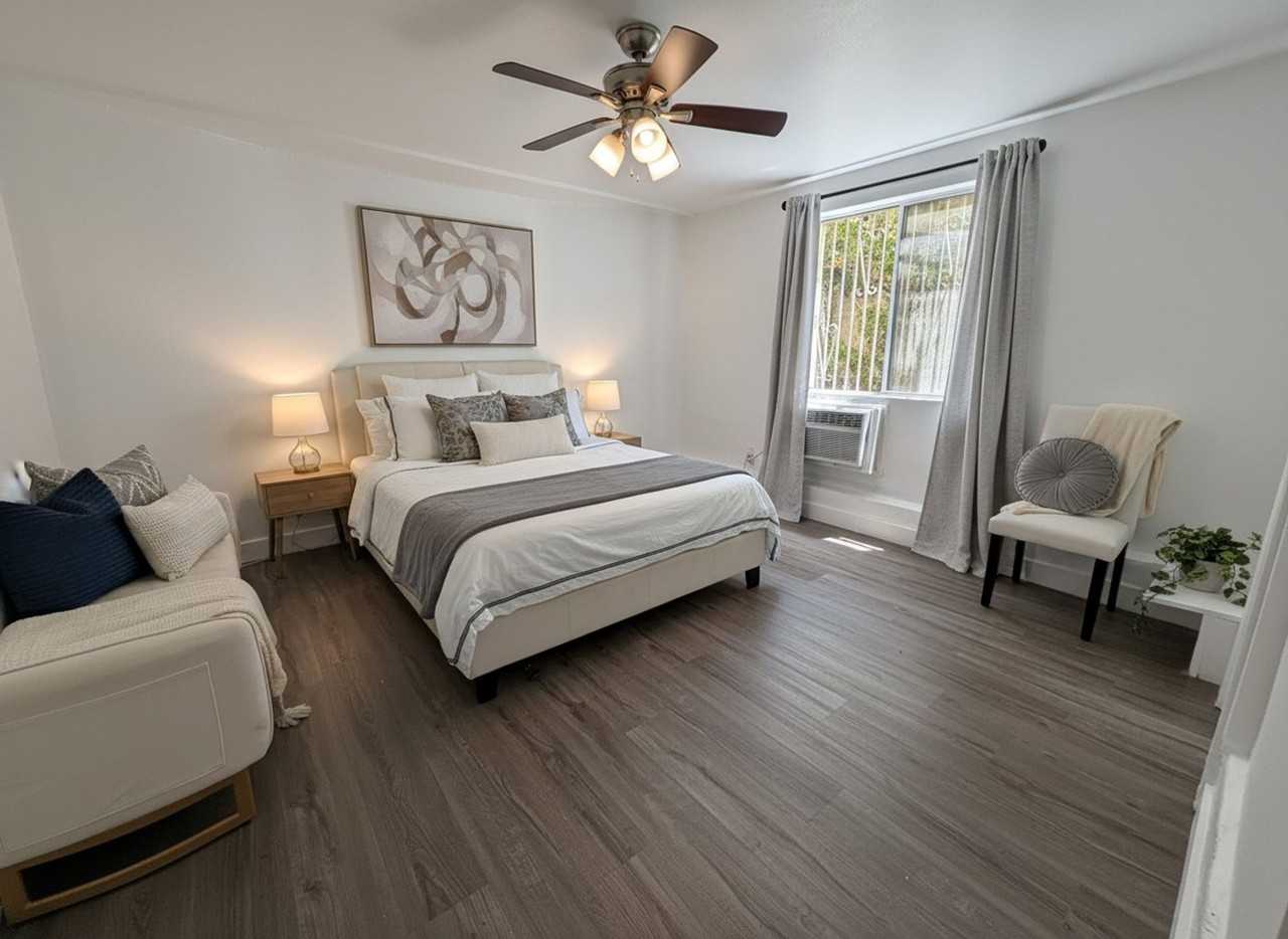 Must-see Updated Vintage-Style Studio at 1245 N Laurel Ave, West Hollywood, CA 90046 - Photo 5 of 8
