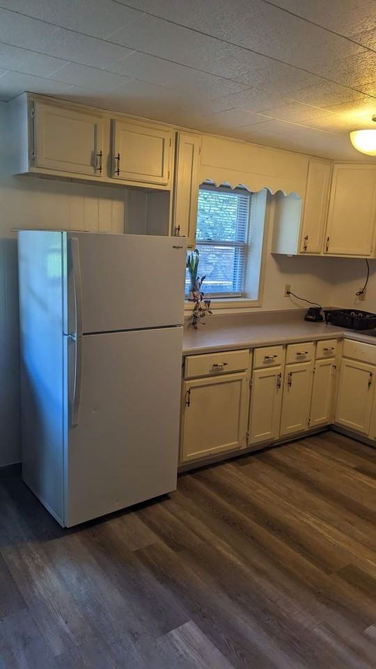 107 Magnolia St - Photo 2 of 20