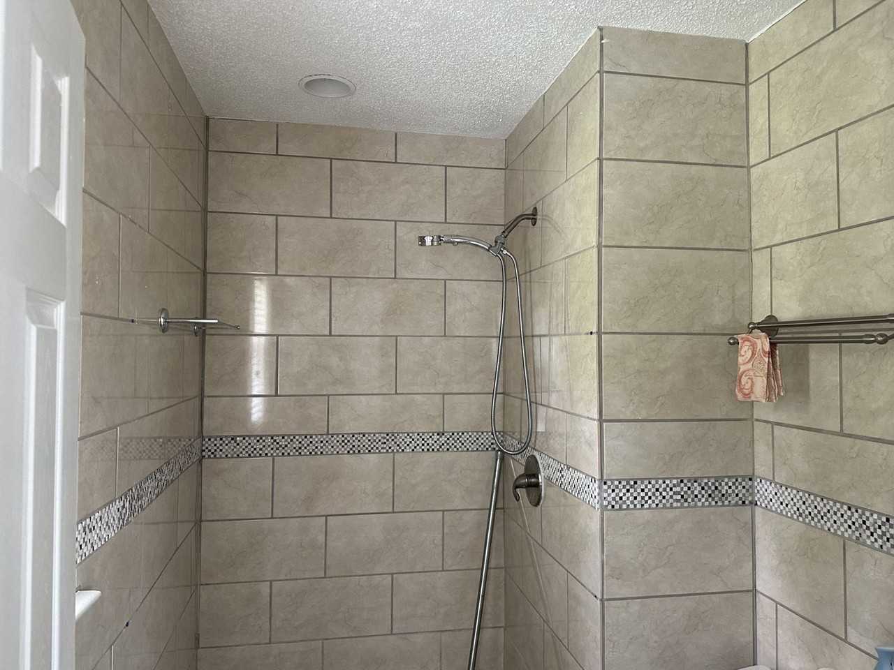 859 Goldrock Rd - Photo 5 of 16