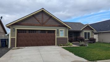 featured image of 2537 N Lehigh Ct