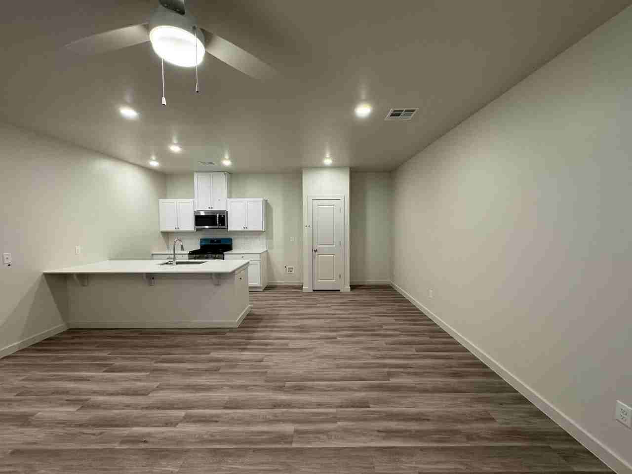 3708 Franks Way - Photo 4 of 15