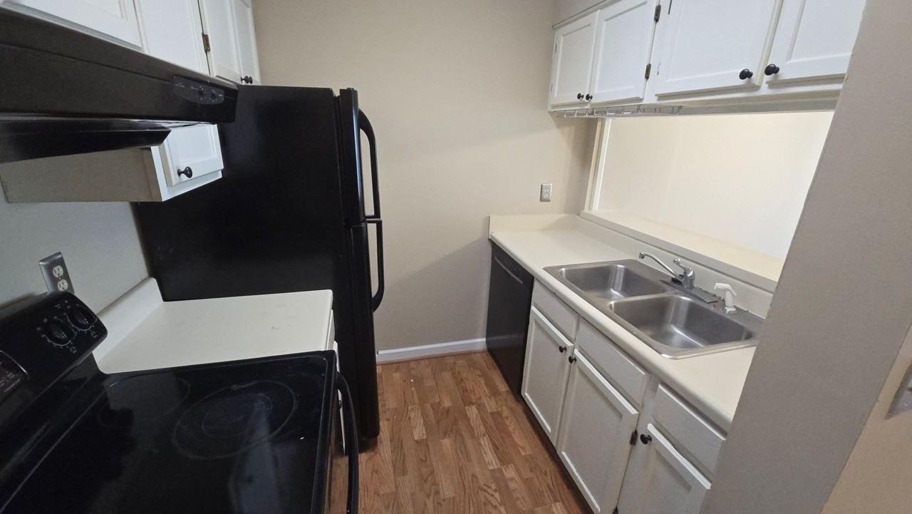 2009 Greene St #513 - Photo 6 of 19