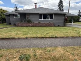 featured image of 512 S Yew St
