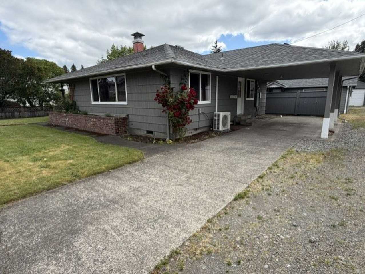 512 S Yew St - Photo 4 of 15