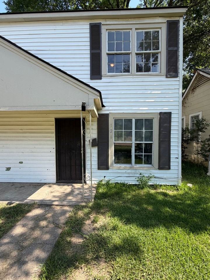 126 E Olive St - Photo 3 of 13