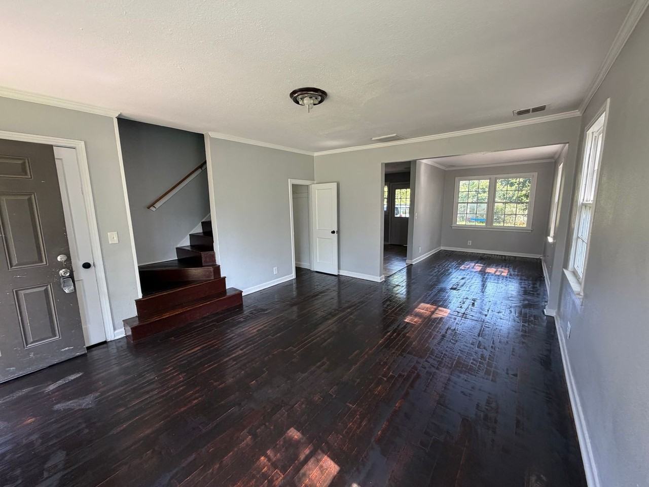 126 E Olive St - Photo 5 of 13