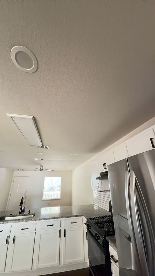 1430 Big Bend Dr #14 - Photo 4 of 20