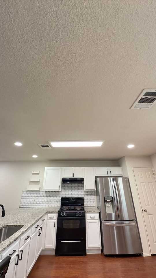 1430 Big Bend Dr #14 - Photo 5 of 20
